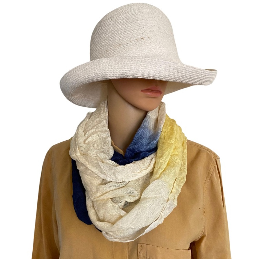 DO EVERYTHING IN LOVE Ombré Infinity Gauze Scarf